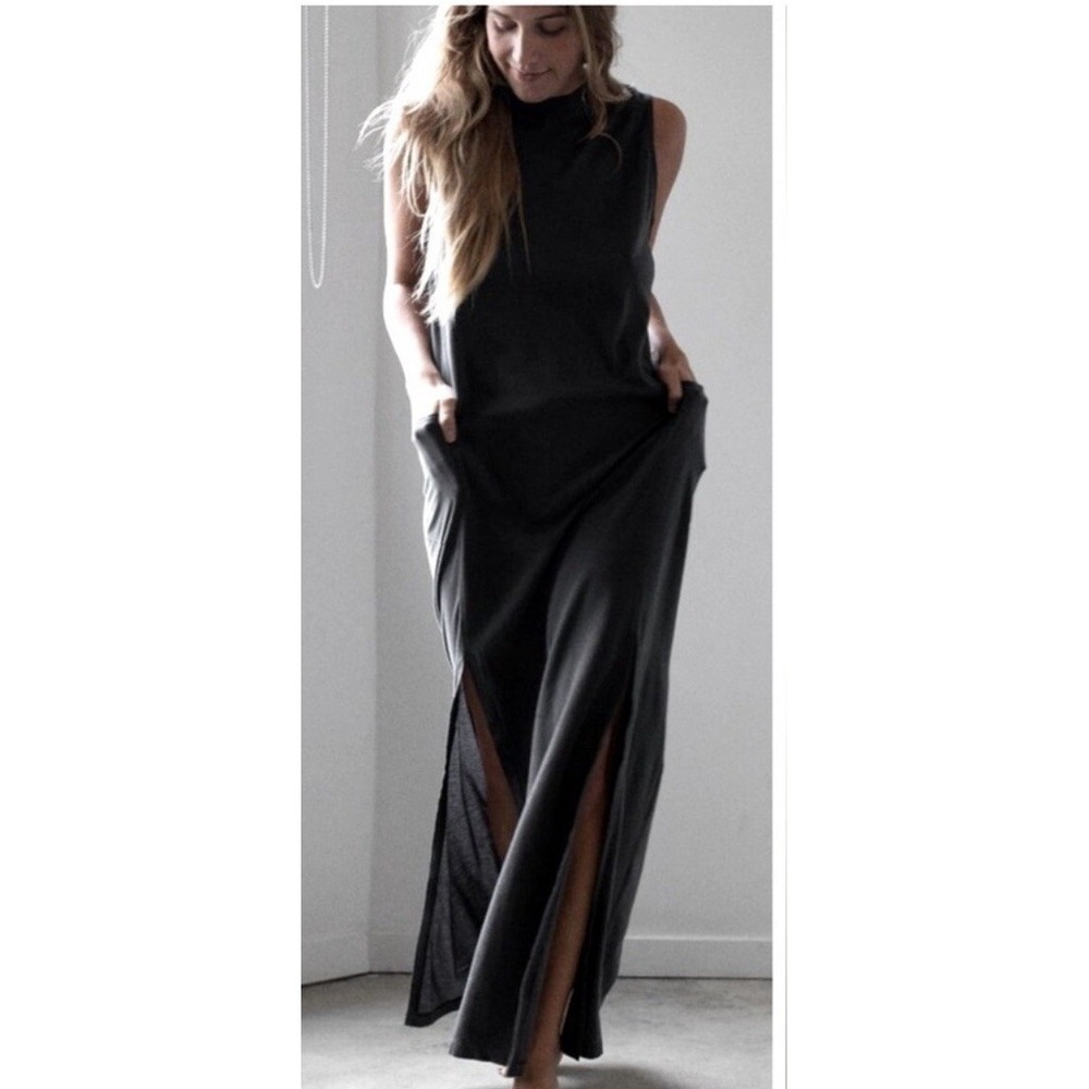 Lunya | NWOT Minimalist Cool Paneled Sleeveless Maxi Dress In Meditative Grey